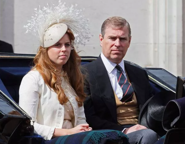 英國王室|碧翠絲公主另一頂獨特帽子。(互聯網)