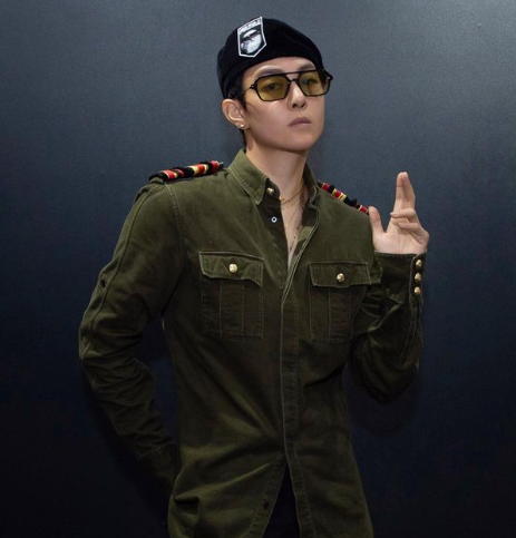 「女版陳冠希」皇甫聖華身高1.7米,背景包括上海出生及是SAMAY主理人(皇甫聖華 IG)