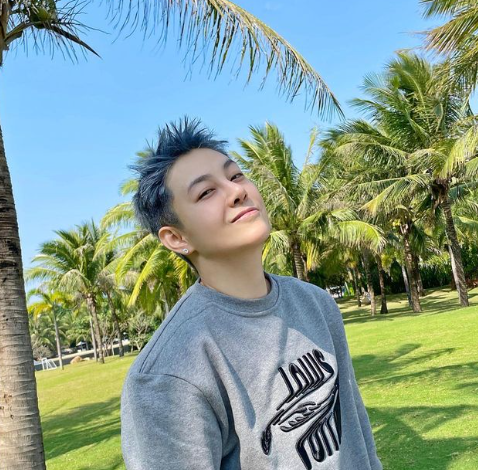 「女版陳冠希」皇甫聖華身高1.7米,背景包括上海出生及是SAMAY主理人(皇甫聖華 IG)