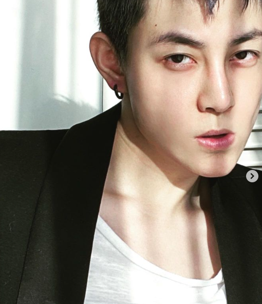 「女版陳冠希」皇甫聖華身高1.7米,背景包括上海出生及是SAMAY主理人(皇甫聖華 IG)