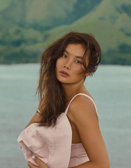 名模樂基兒有越南家庭背景。