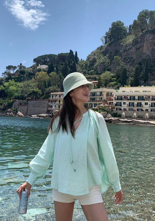 吳千語7月舊相仍未見肚。(吳千語IG)