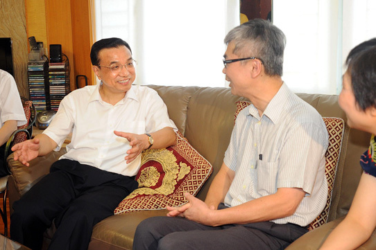 李克強2011年到藍田麗港城家訪(新華社)