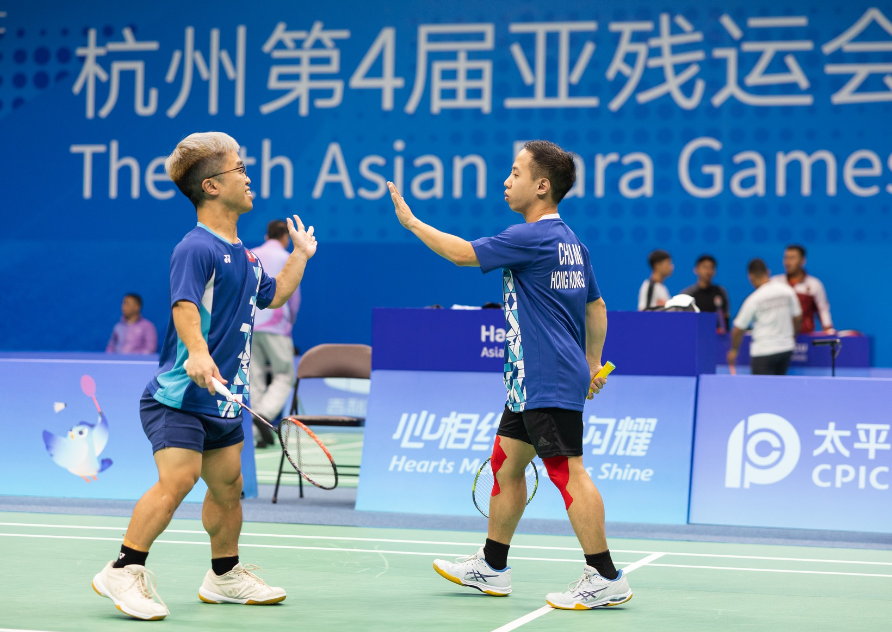 杭州亞殘運丨朱文佳衛冕羽毛球男單金牌 男雙夥拍王鎮炎摘銀(圖片由中國香港殘疾人奧委會提供)
