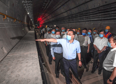 2021年鄭州地鐵發生水浸事故,李克強赴現場視察。(資料圖片)