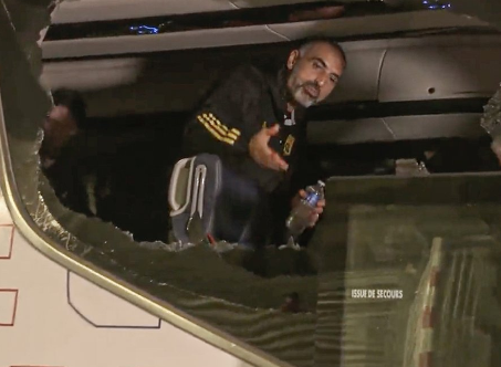 法甲|里昂隊巴被馬賽球迷擲石 主帥格羅素受傷流血