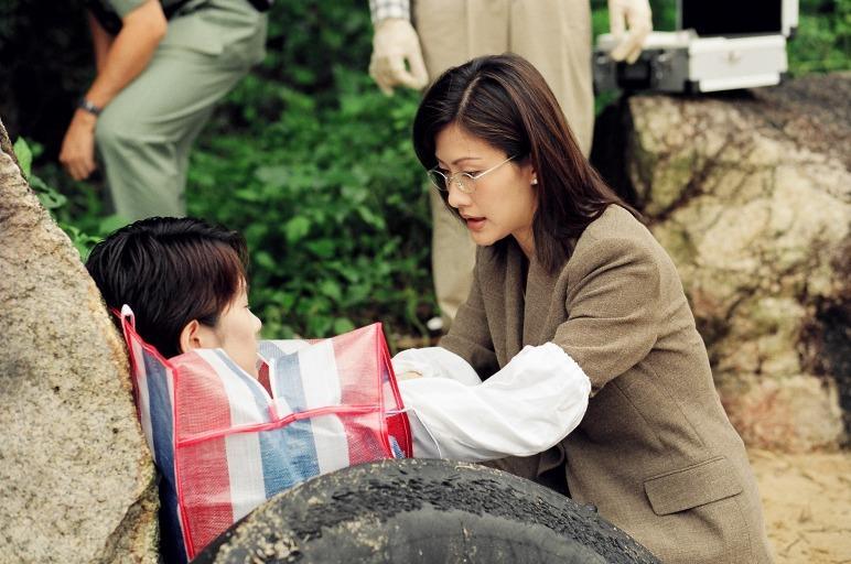 近年甚少幕前演出的陳慧珊,亦出現在美劇《Expats》的演員名單之上。