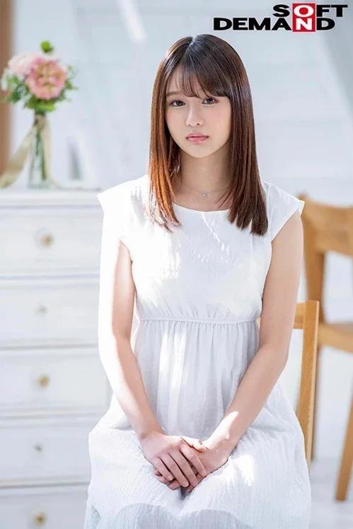 陳美惠於2021年入行時曾屬Soft On Demand旗下AV女優。