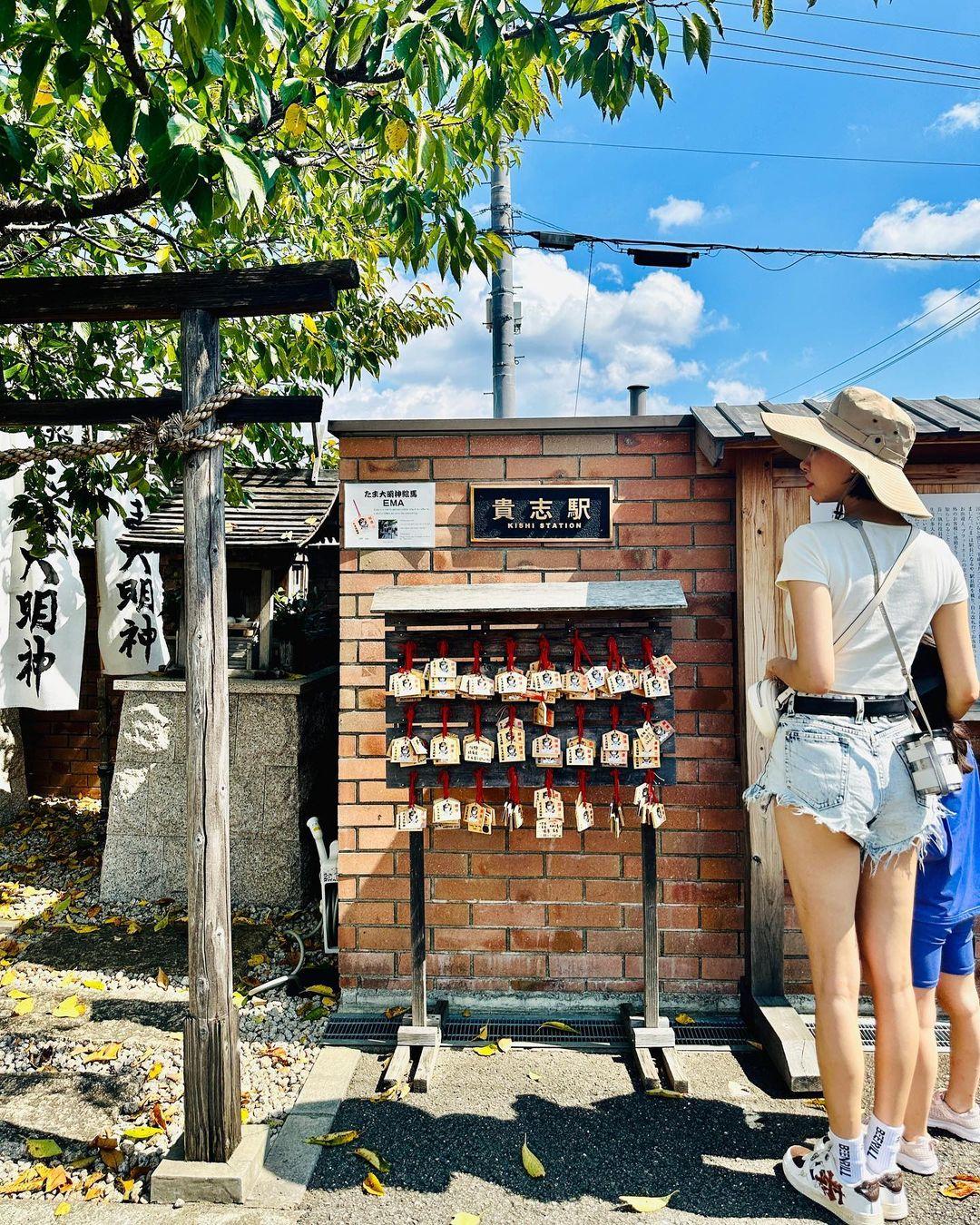 齊嬌擁有一對修長美腿。