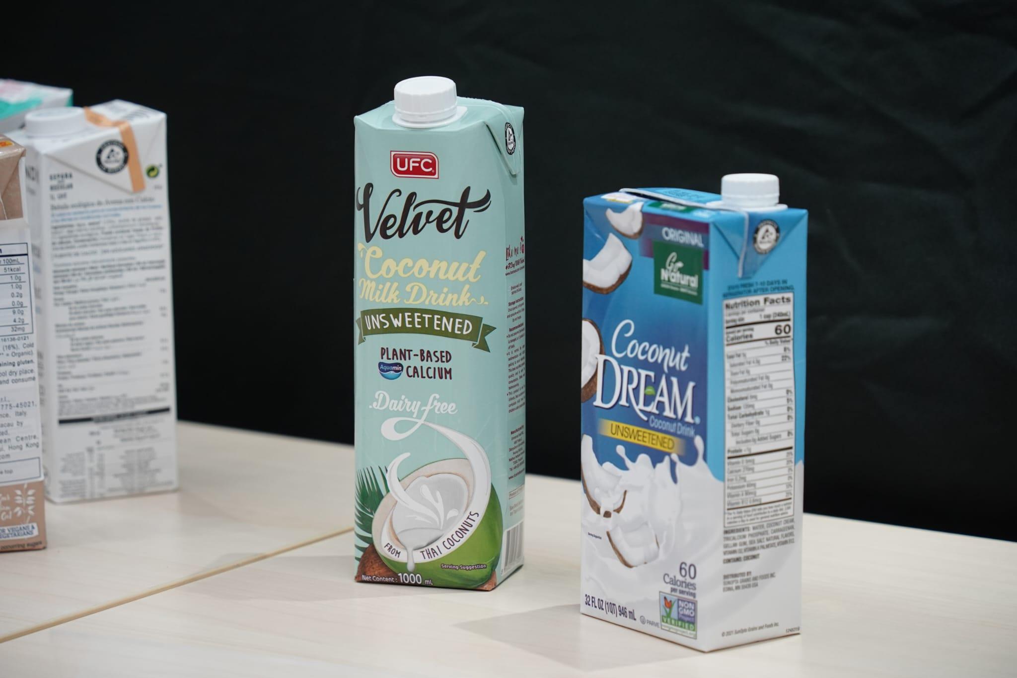 「UFC」及「Dream」聲稱添加了維他命D的椰子奶樣本檢不出維他命D。(李睿哲攝)