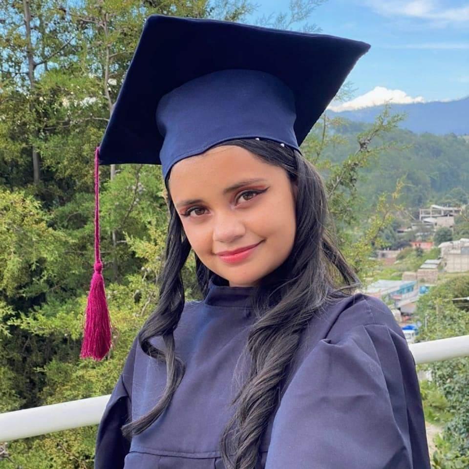 17歲少女Débora Abigail Véliz Reynosa。(X)