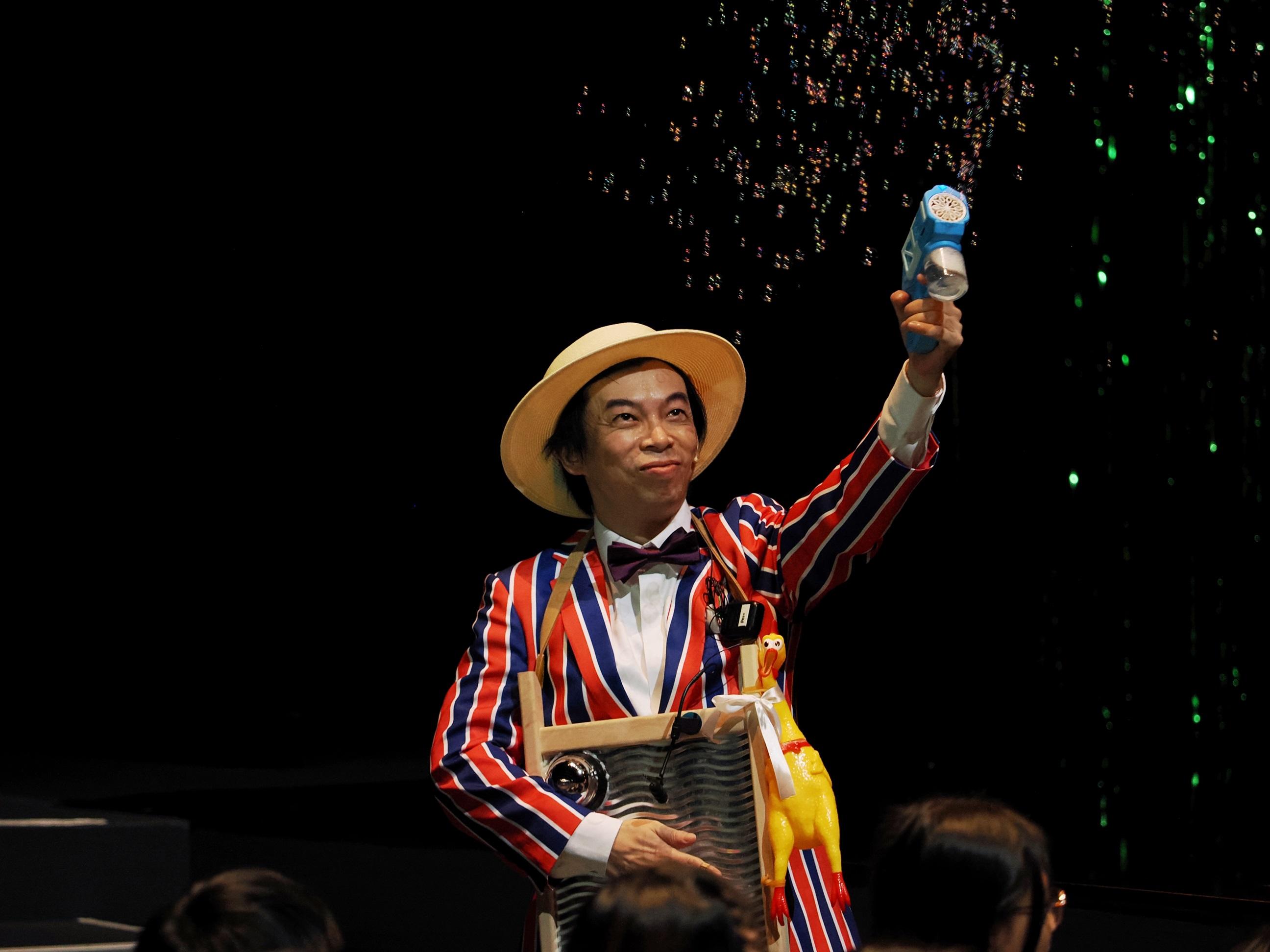 楊偉倫。(《Laugh Vacation》劇照)