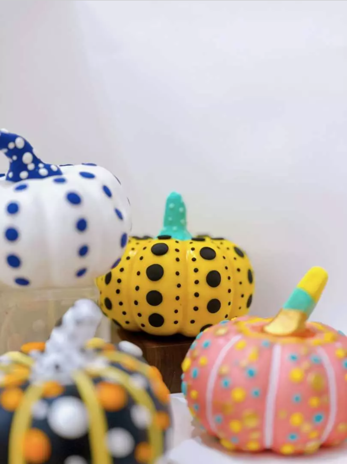 小惡魔首領工作坊--草澗彌生南瓜藝術品