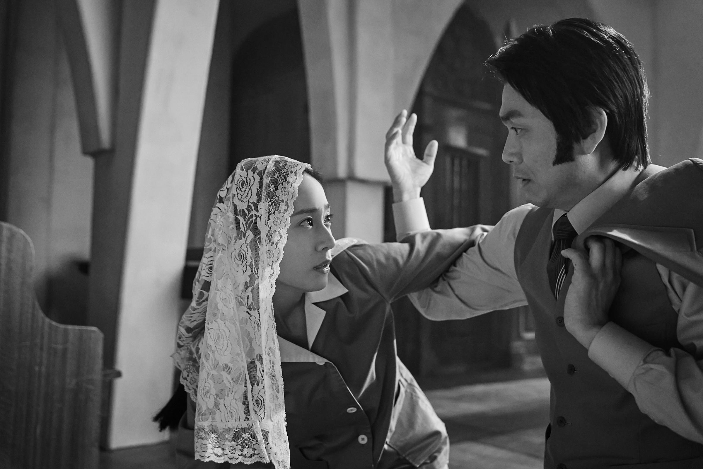 《韓戲逼人》充滿黑色幽默。(劇照)