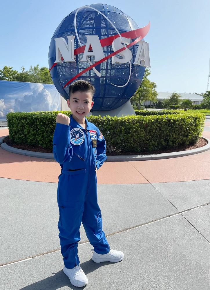 黎忻瀚到訪佛羅里達州甘迺迪太空中心。