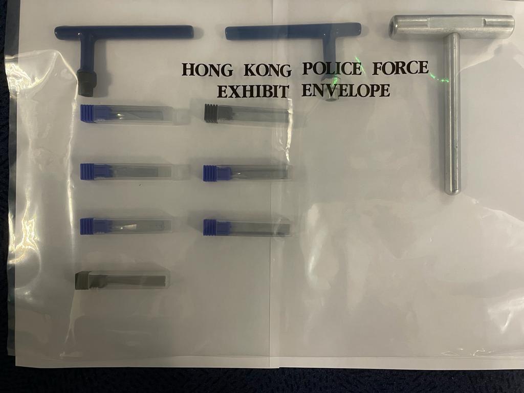 4內地竊匪坐船非法入境大澳遊蕩 兩人被捕一人跳海失蹤一人逃脫