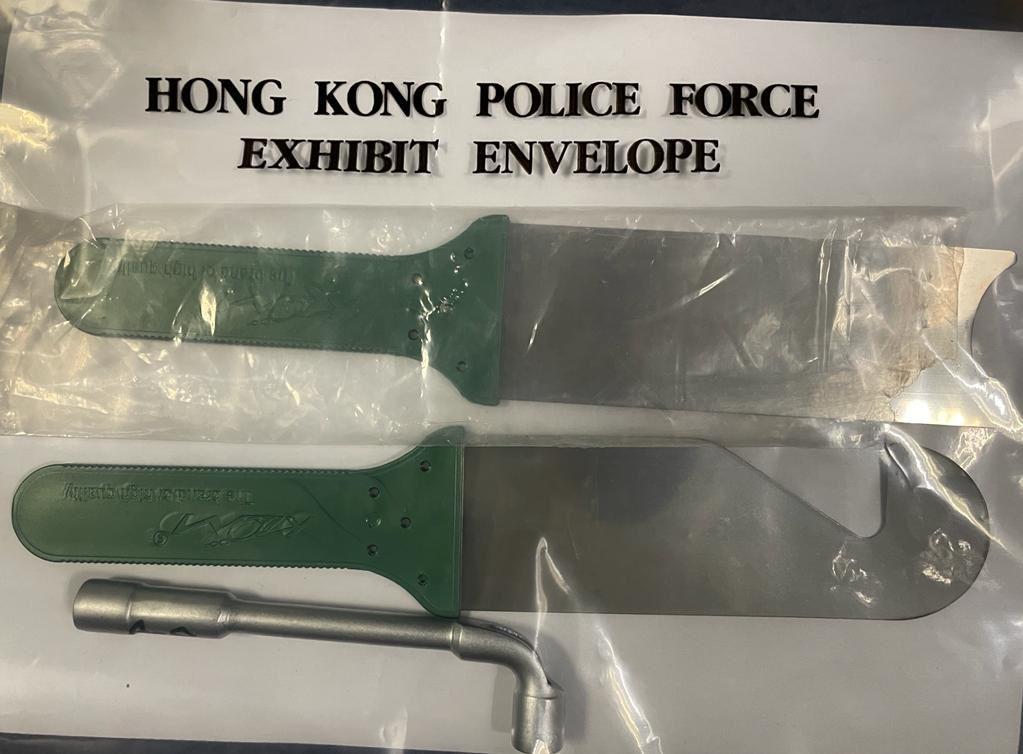 4內地竊匪坐船非法入境大澳遊蕩 兩人被捕一人跳海失蹤一人逃脫