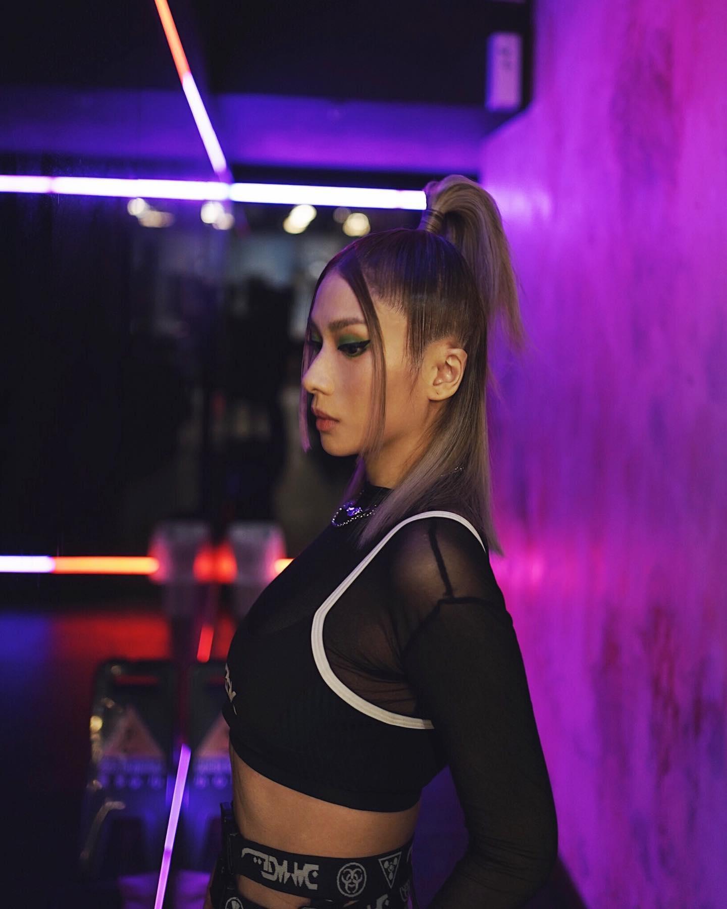 香港小姐1999|黃泆潼跳出TVB轉營DJ,成功衝出香港闖出一片天(黃泆潼IG)