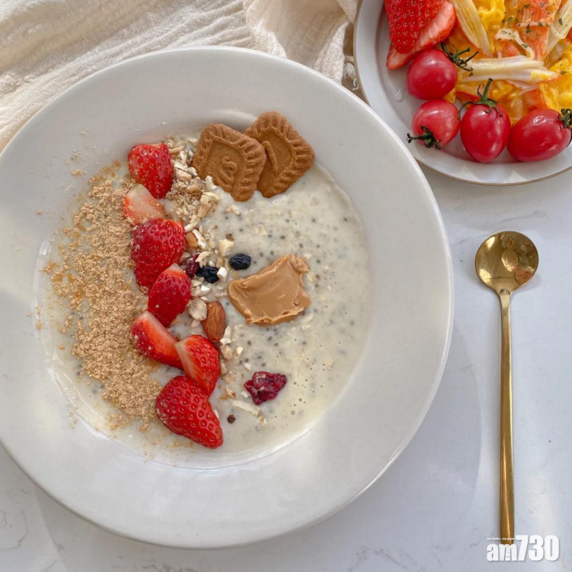 減肥早餐菜單|花生燕麥粥撤上黃豆粉令燕麥粥更香。