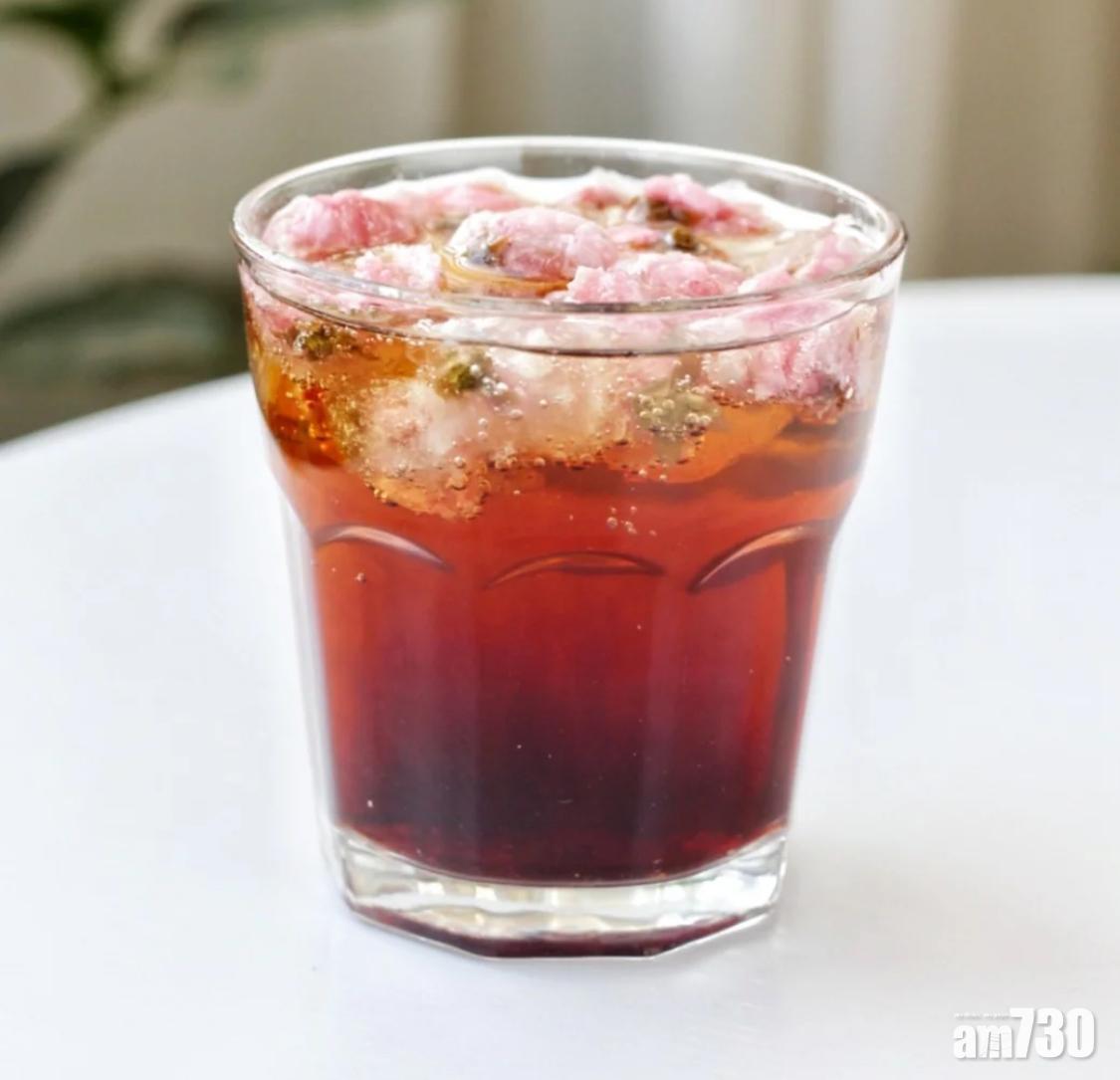 咖啡食譜|櫻花咖啡梳打水有淡淡的櫻花味。