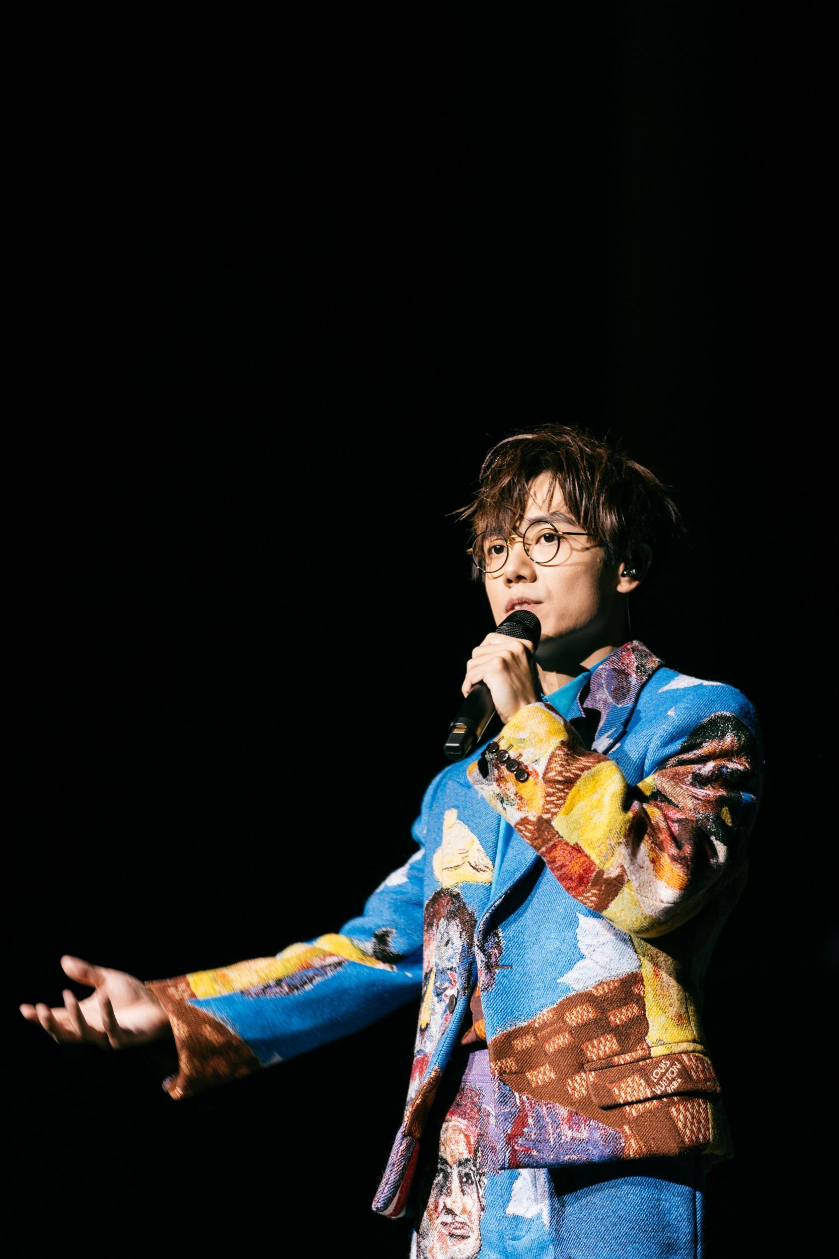 林家謙於倫敦個唱特地選唱艾粒的《One Way》送給移英港人。