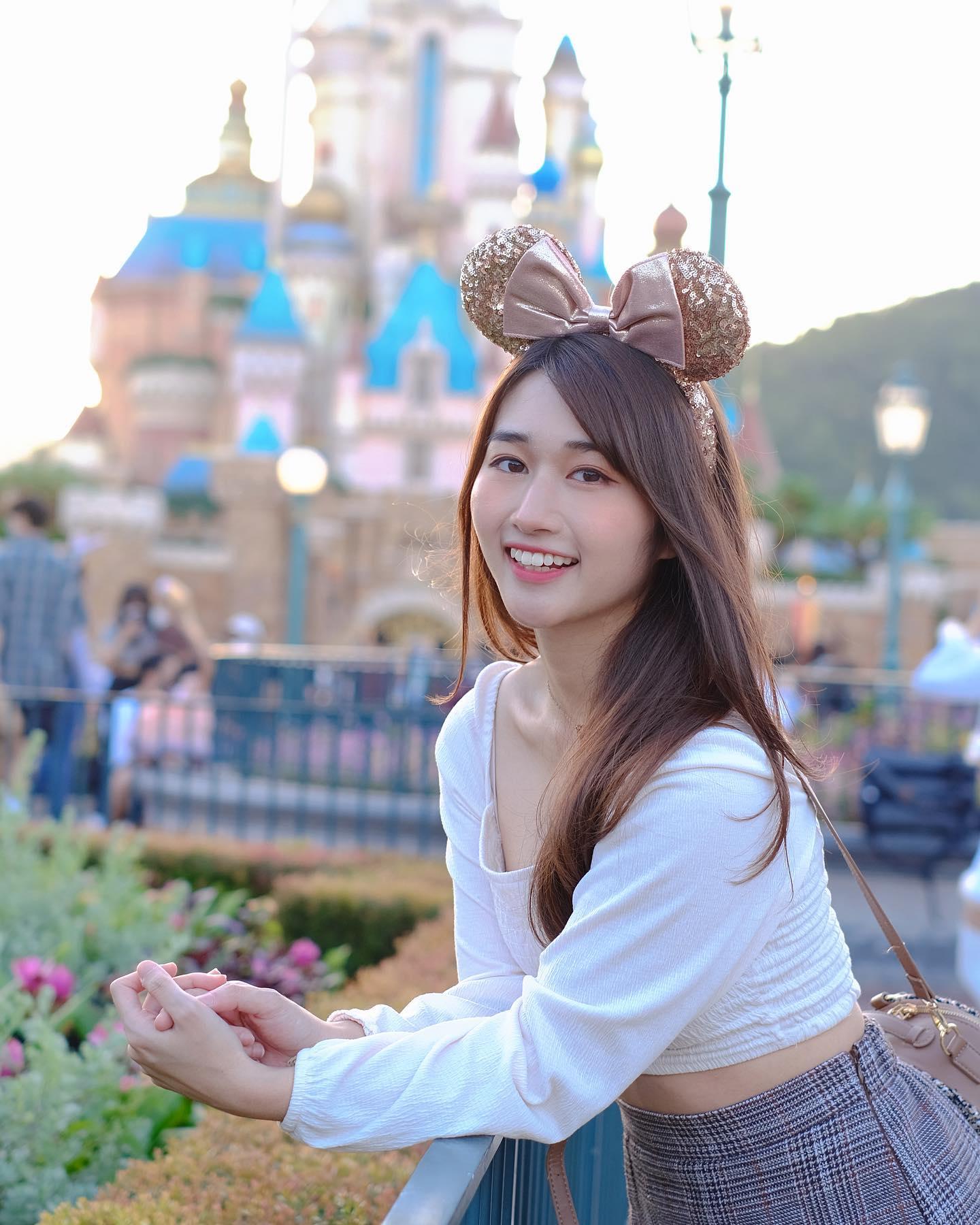 曹銦玲Natalie因hands up被網民大讚(曹銦玲IG)