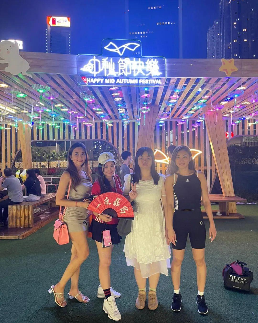 阿儀薛影儀近日常與黃榕結伴同遊。(阿儀薛影儀IG)