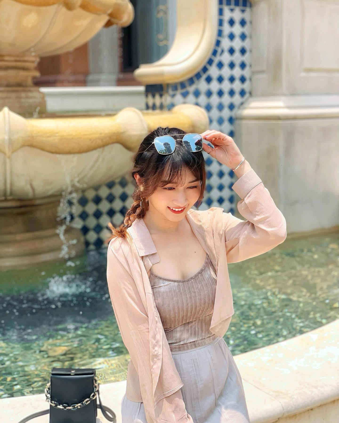 曹銦玲Natalie因hands up被網民大讚(曹銦玲IG)