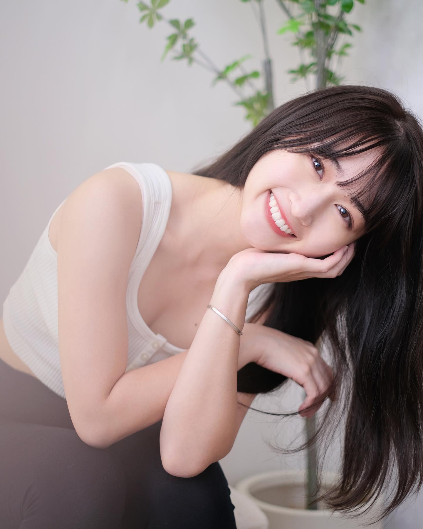 曹銦玲Natalie因hands up被網民大讚(曹銦玲IG)