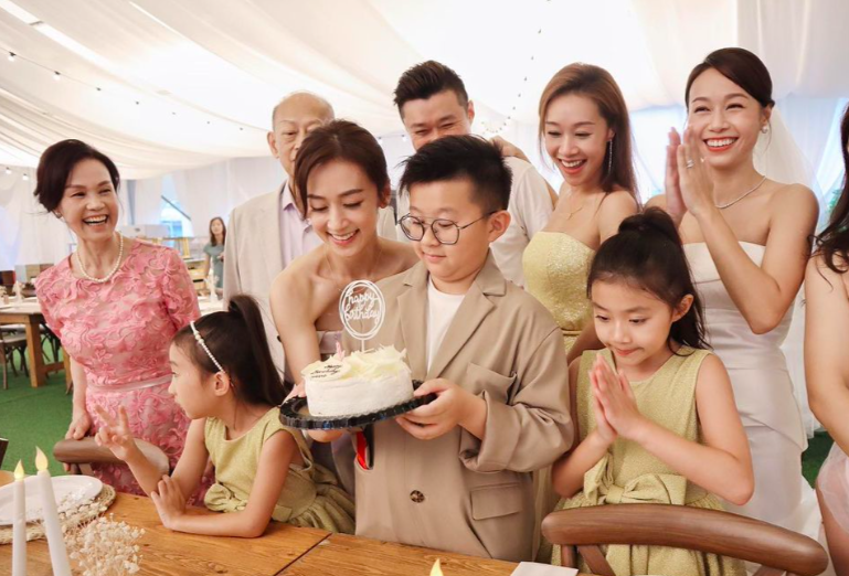 黃心妙騎劫大日子為個仔慶生