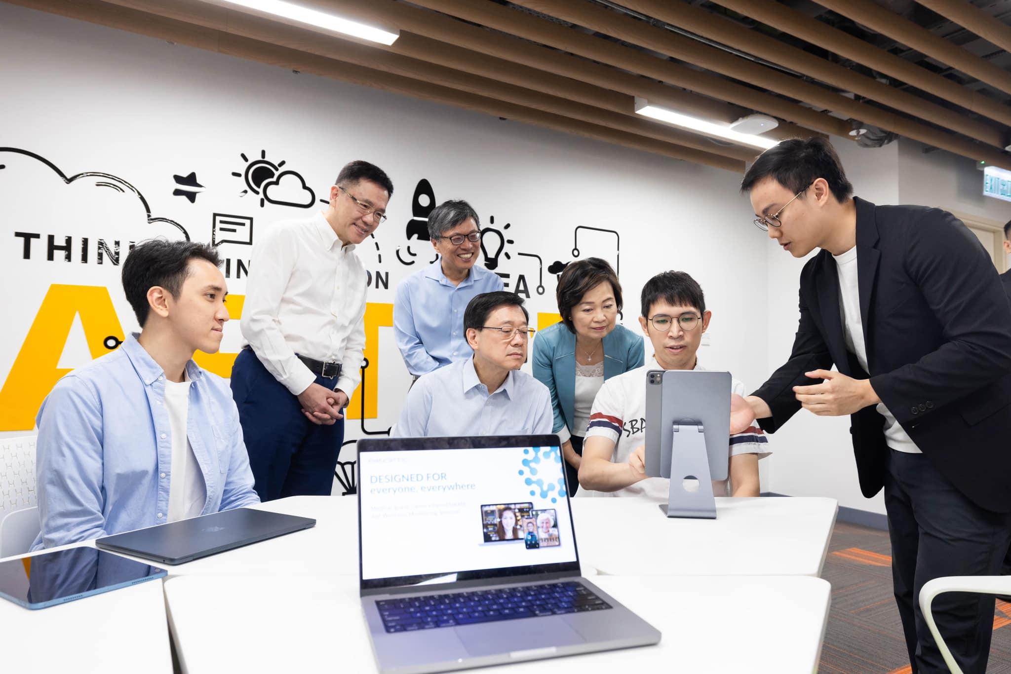 施政報告2023|李家超到科大與學生交流 鼓勵留港發展