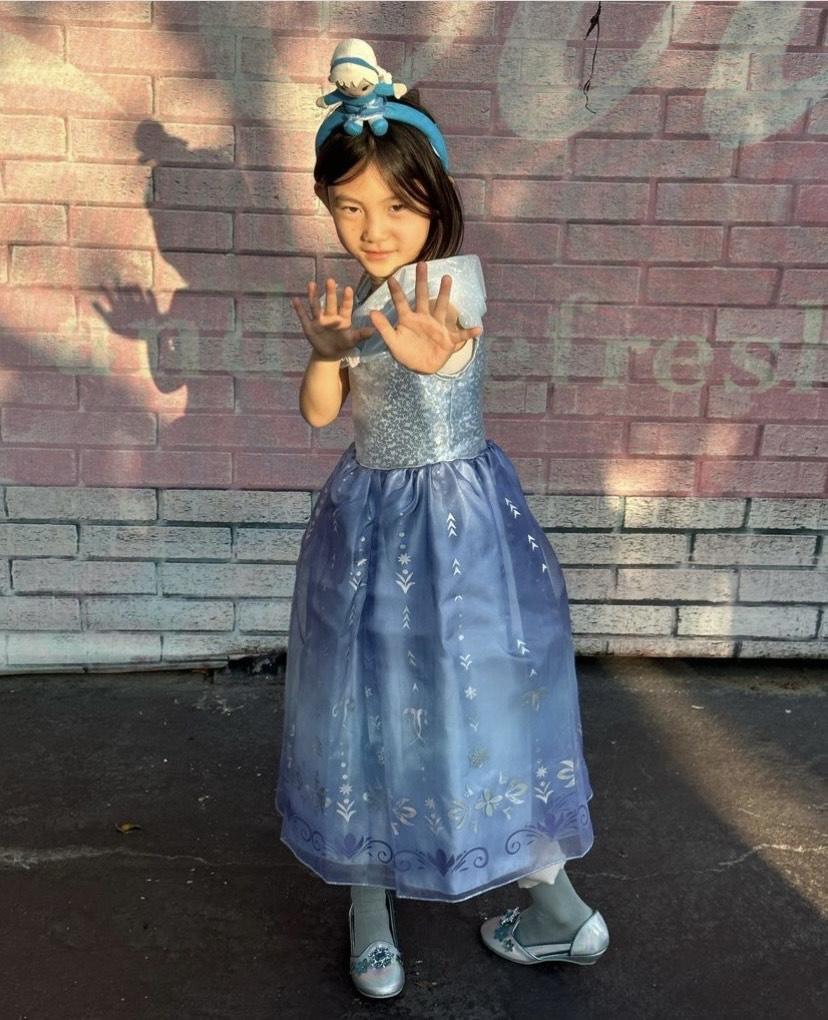 魔雪奇緣世界| 陳冠希帶6歲Alaia 現身迪士尼朝聖見Elsa