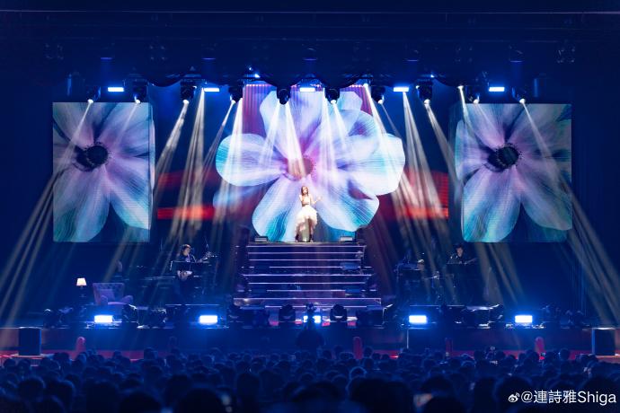 連詩雅演唱會廣州站開鑼(連詩雅微博)