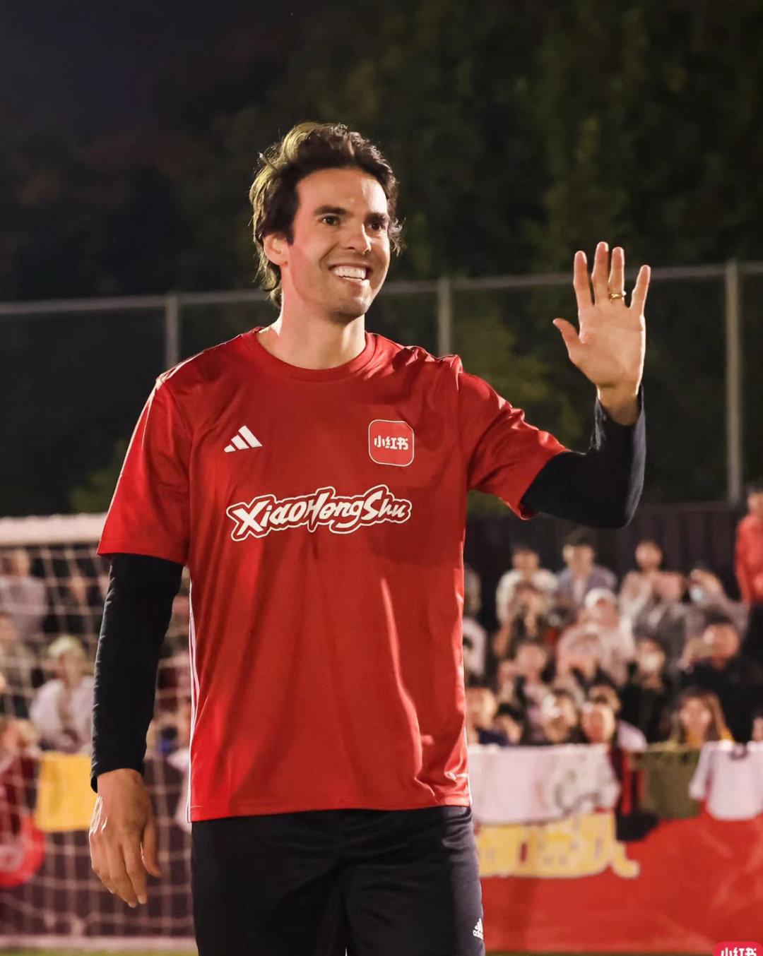 卡卡中國行令球迷非常滿足。(微博圖片)