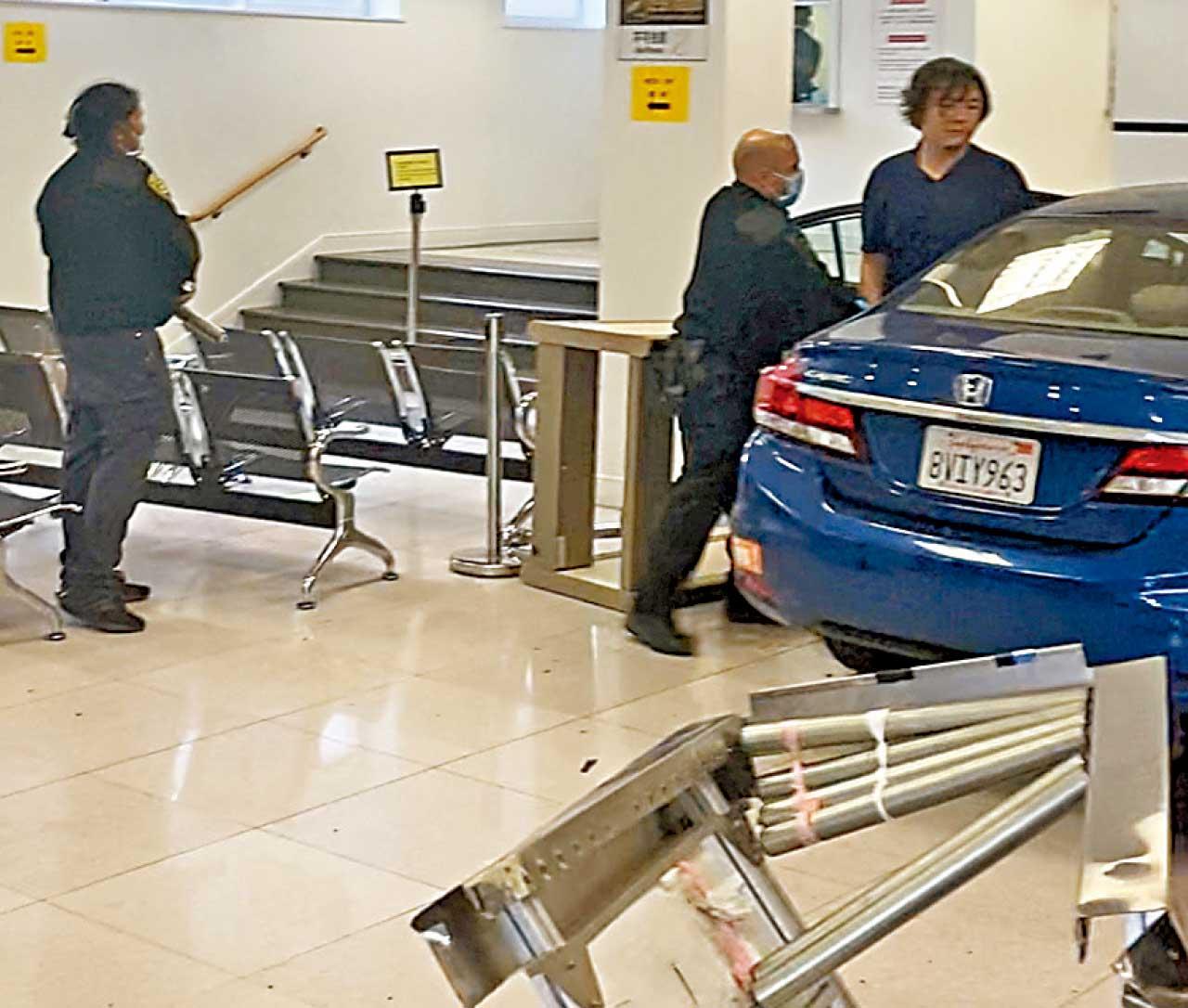 三藩市中國總領館遭撞擊