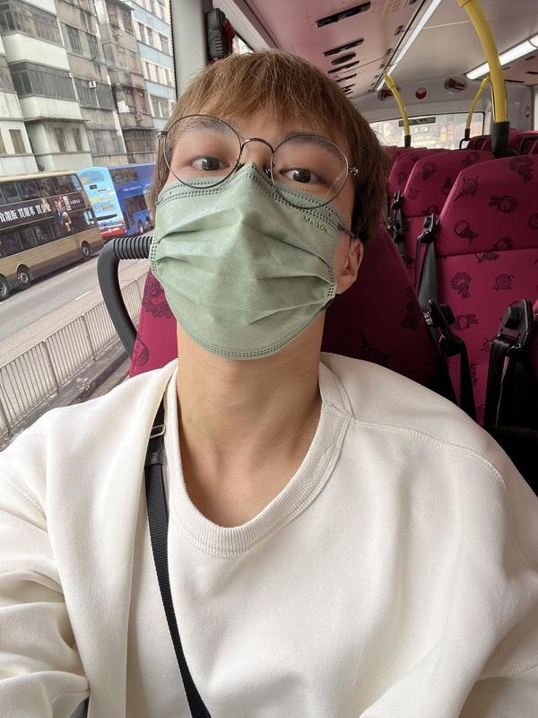 吳業坤搭巴士返屯門愛巢 途中肚痛FB直擊引大批網民留言 捱過三次陣痛 最後……