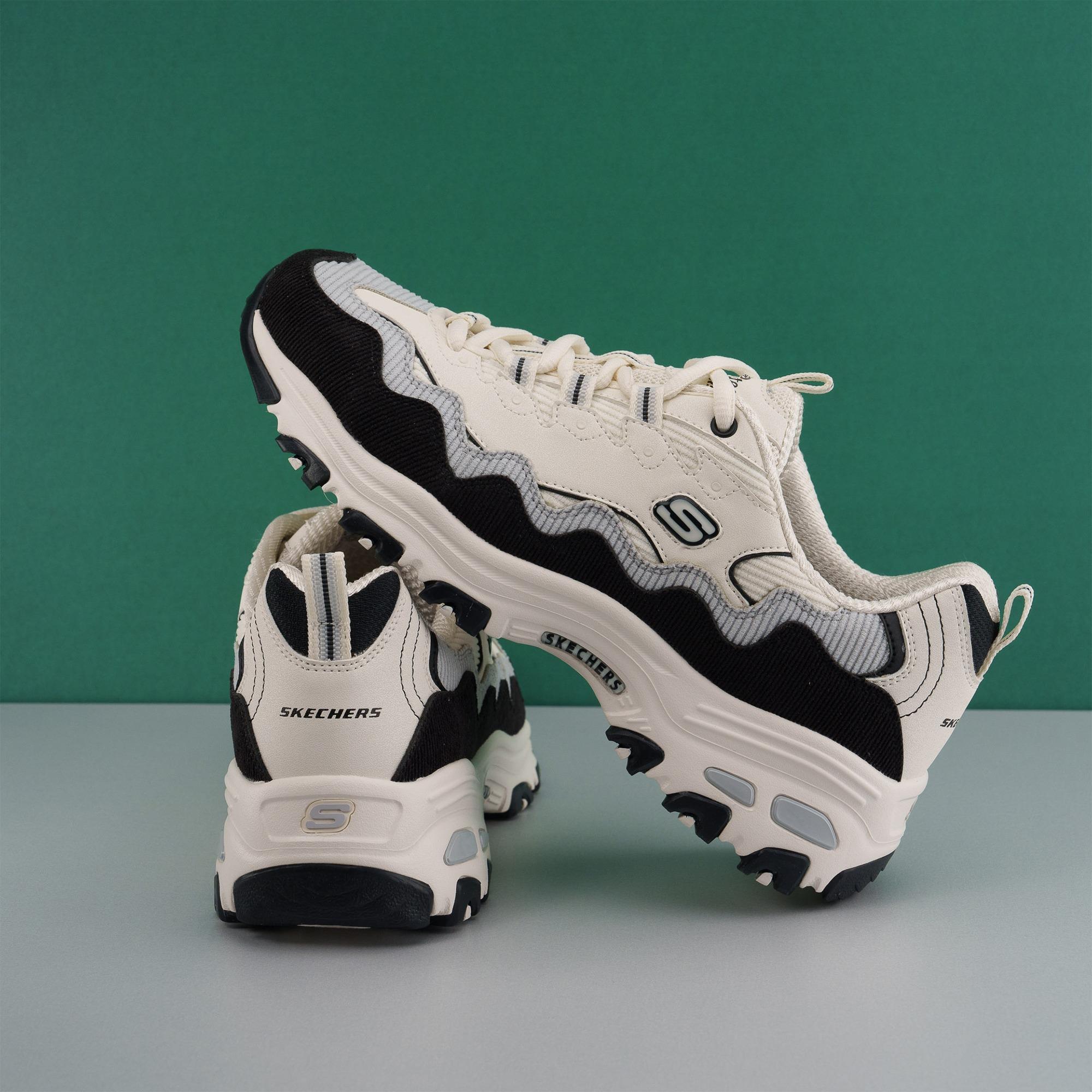 SKECHERS聯乘茶飲品牌「花斑茶社」推出D’Lites奶茶熊系列