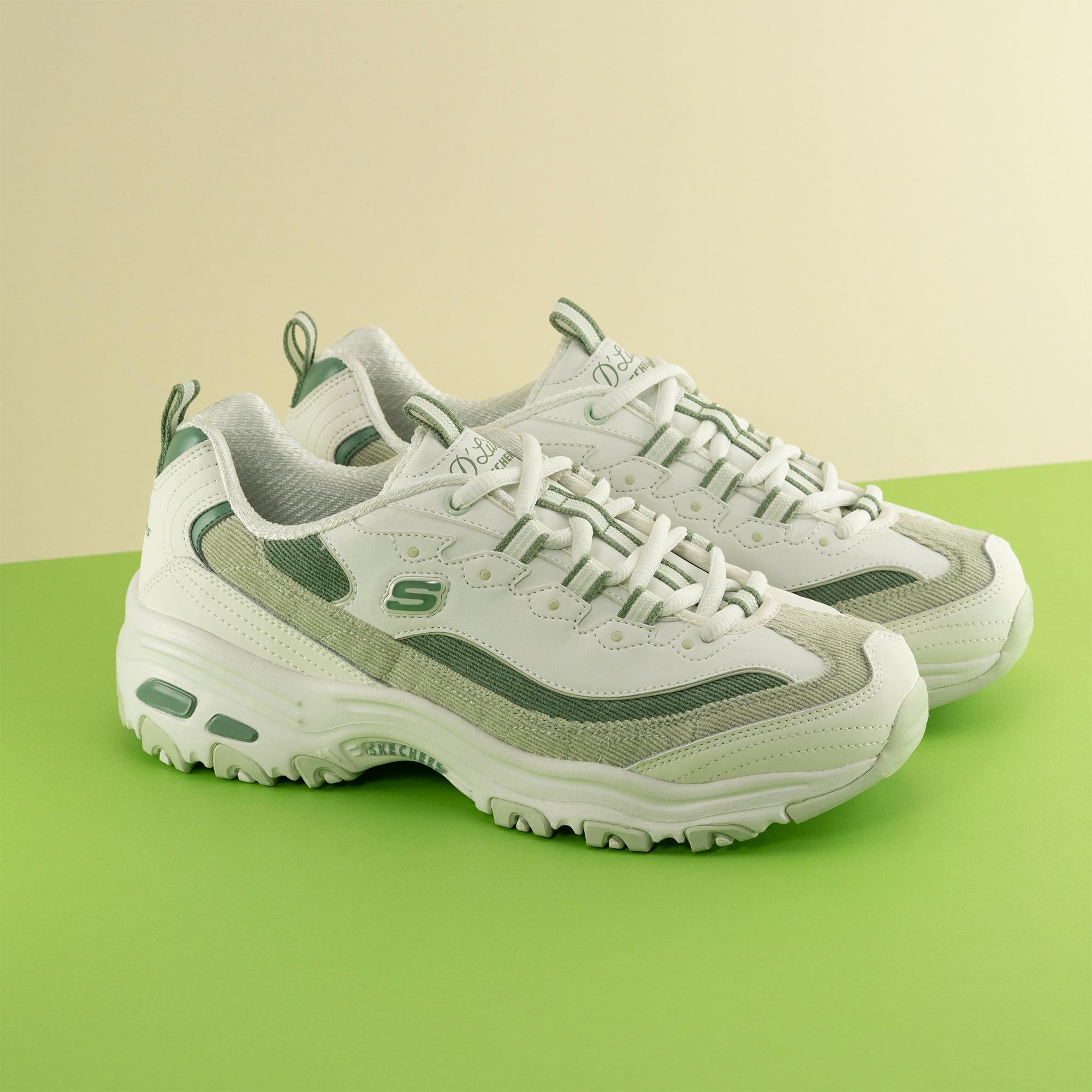 SKECHERS聯乘茶飲品牌「花斑茶社」推出D’Lites奶茶熊系列