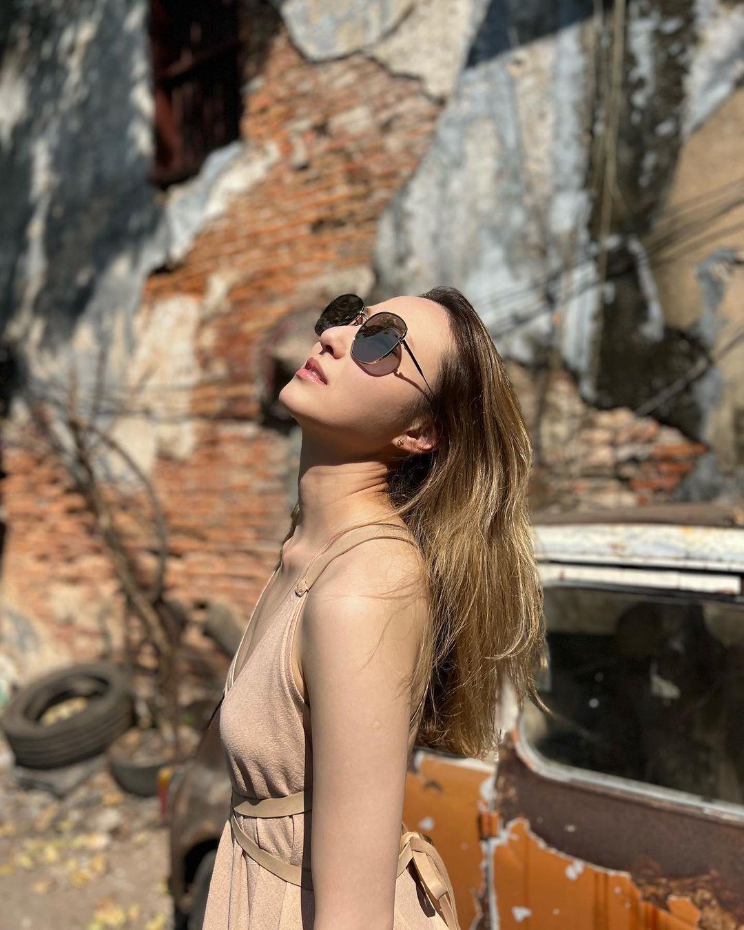 何超雲與消防員未婚夫Douglas於2022年訂婚(何超雲IG)