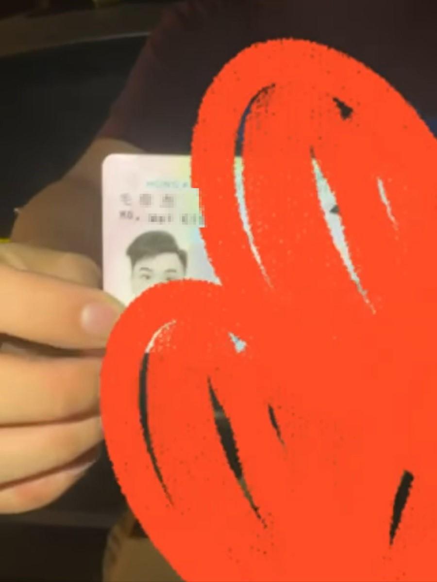 涉事毛姓網民在帳戶上載一段道歉影片。(網上影片截圖)