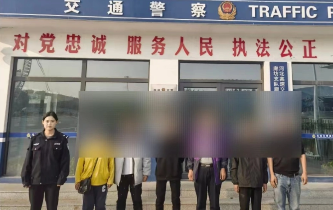 內地13歲少年趁父親睡覺偷了其的士,與2名朋友由河北出發往東北自駕遊,無牌駕駛10小時走了近500公里後被截獲。