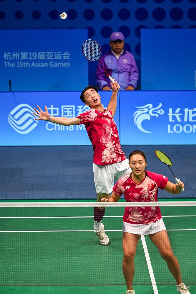 香港羽毛球混雙組合鄧俊文與謝影雪。(港協暨奧委會圖片)