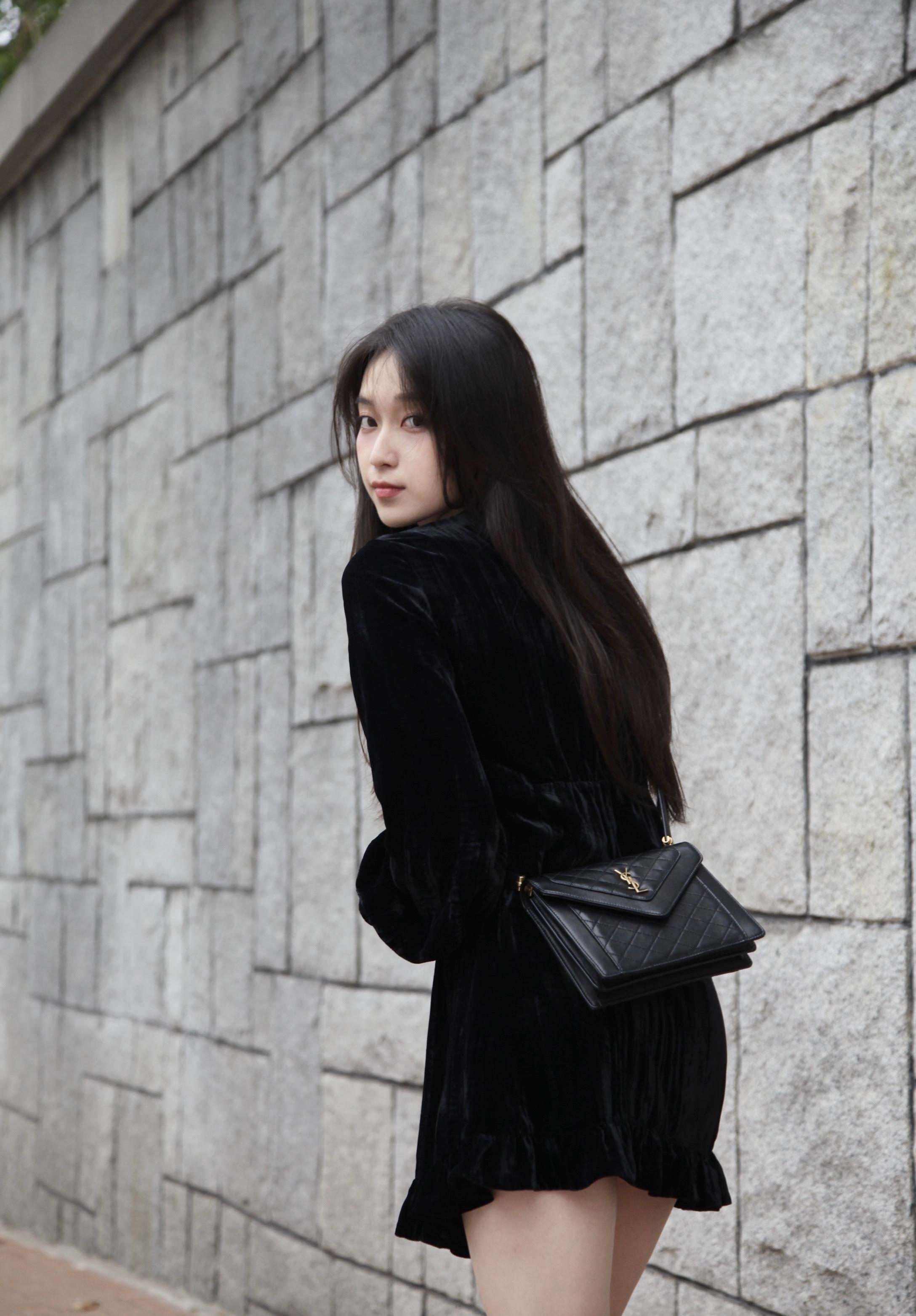 黃曦誼 拍下不少廣告,近年是美容界寵兒。