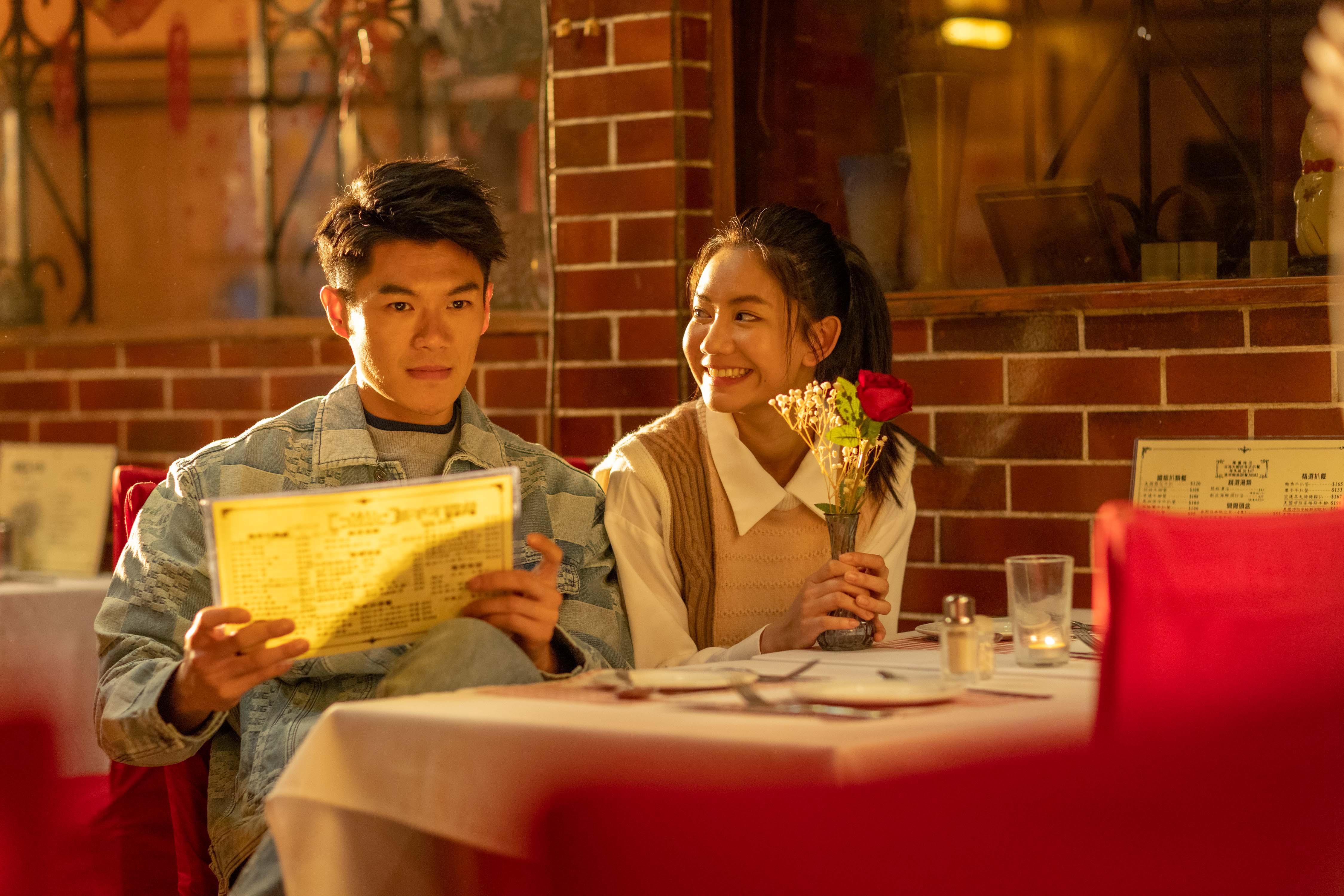 柯煒林演玩世不恭的NTR,入型入格,難得地非常討喜。(《Food Buddies》劇照)