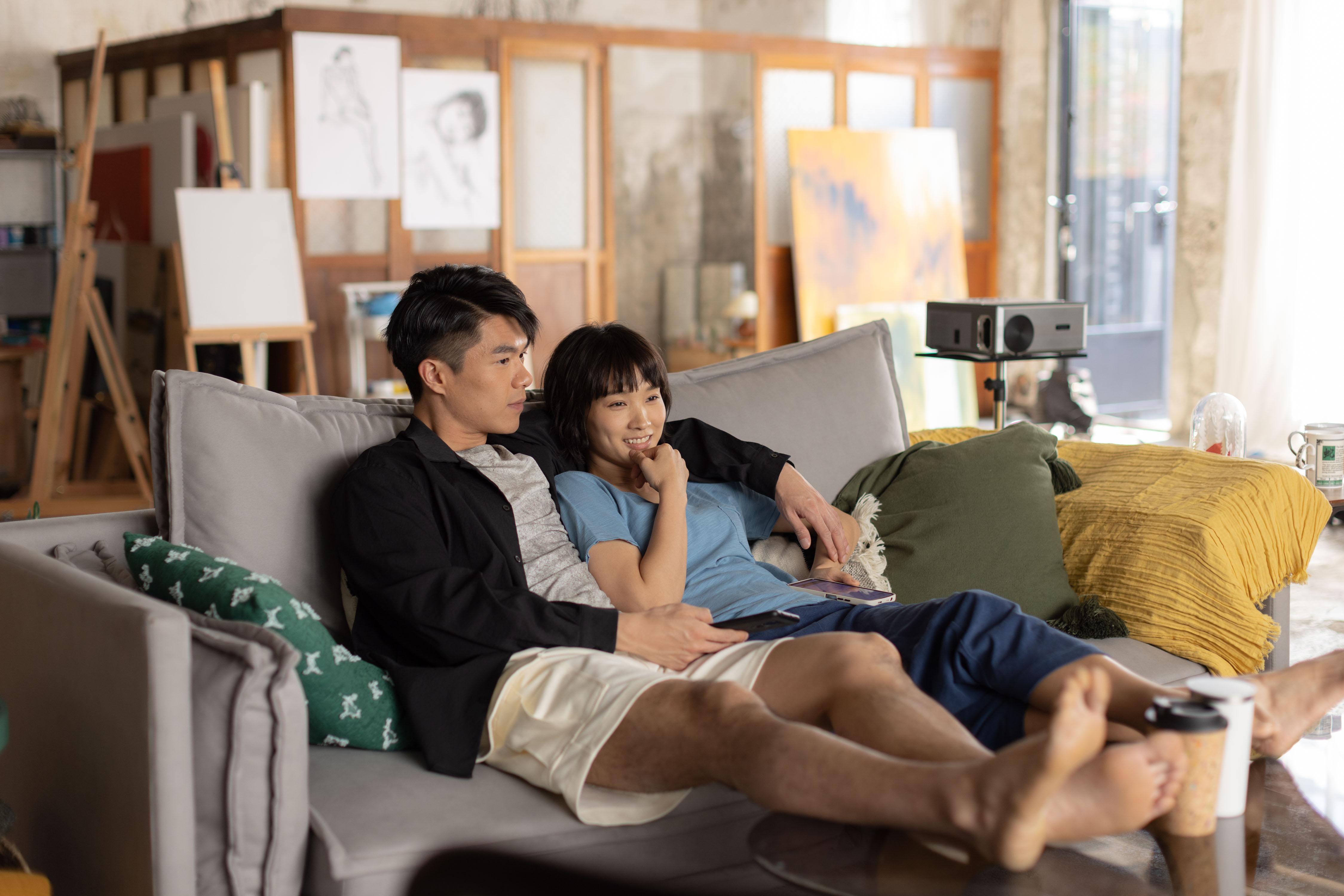 談善言跟柯煒林演一對價值觀截然不同,但床事非常合拍的男女。(《Food Buddies》劇照)