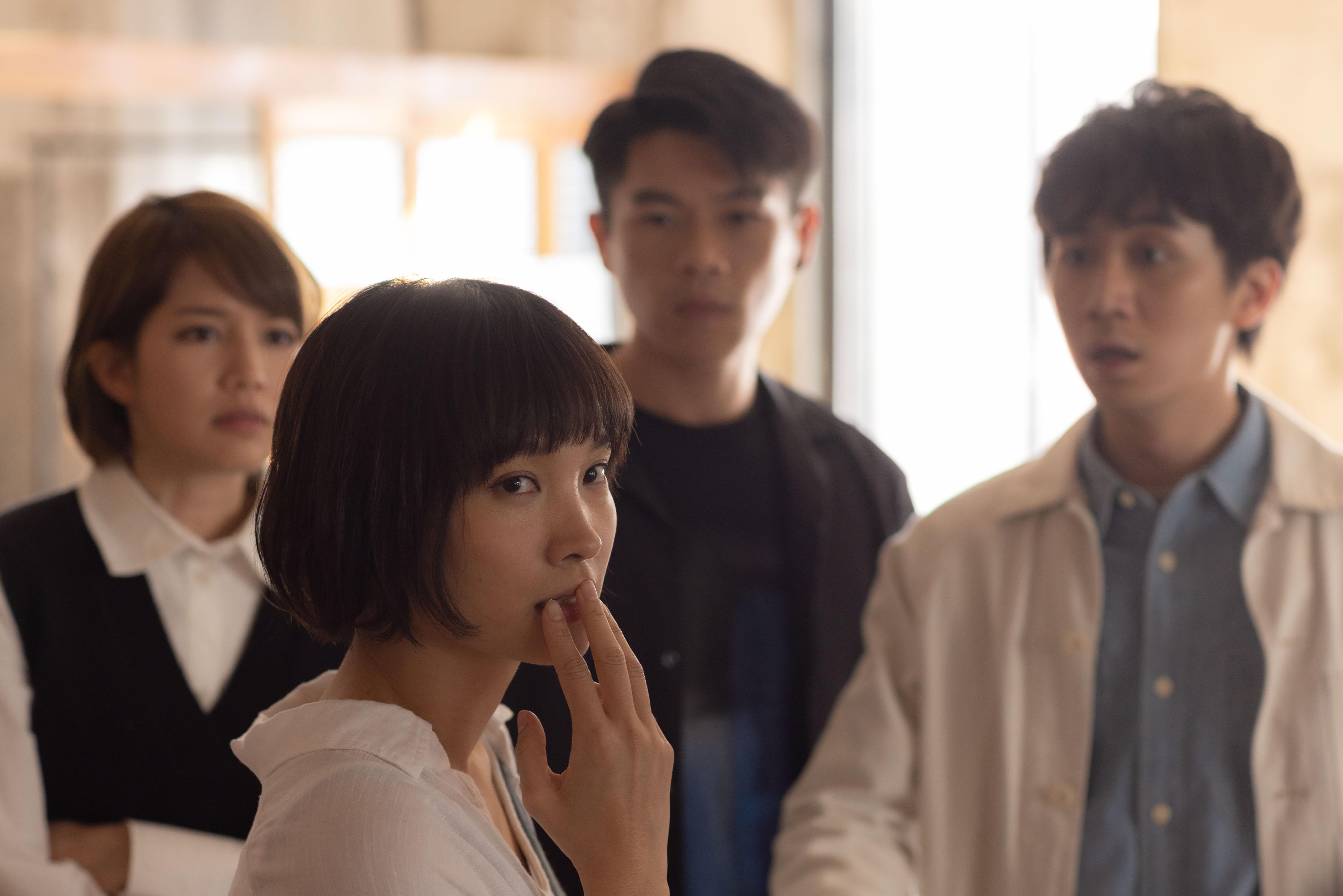 談善言演男女通殺的Jan,跟柯煒林、吳肇軒和蘇皓兒發展錯綜複雜的多元關係。(《Food Buddies》劇照)