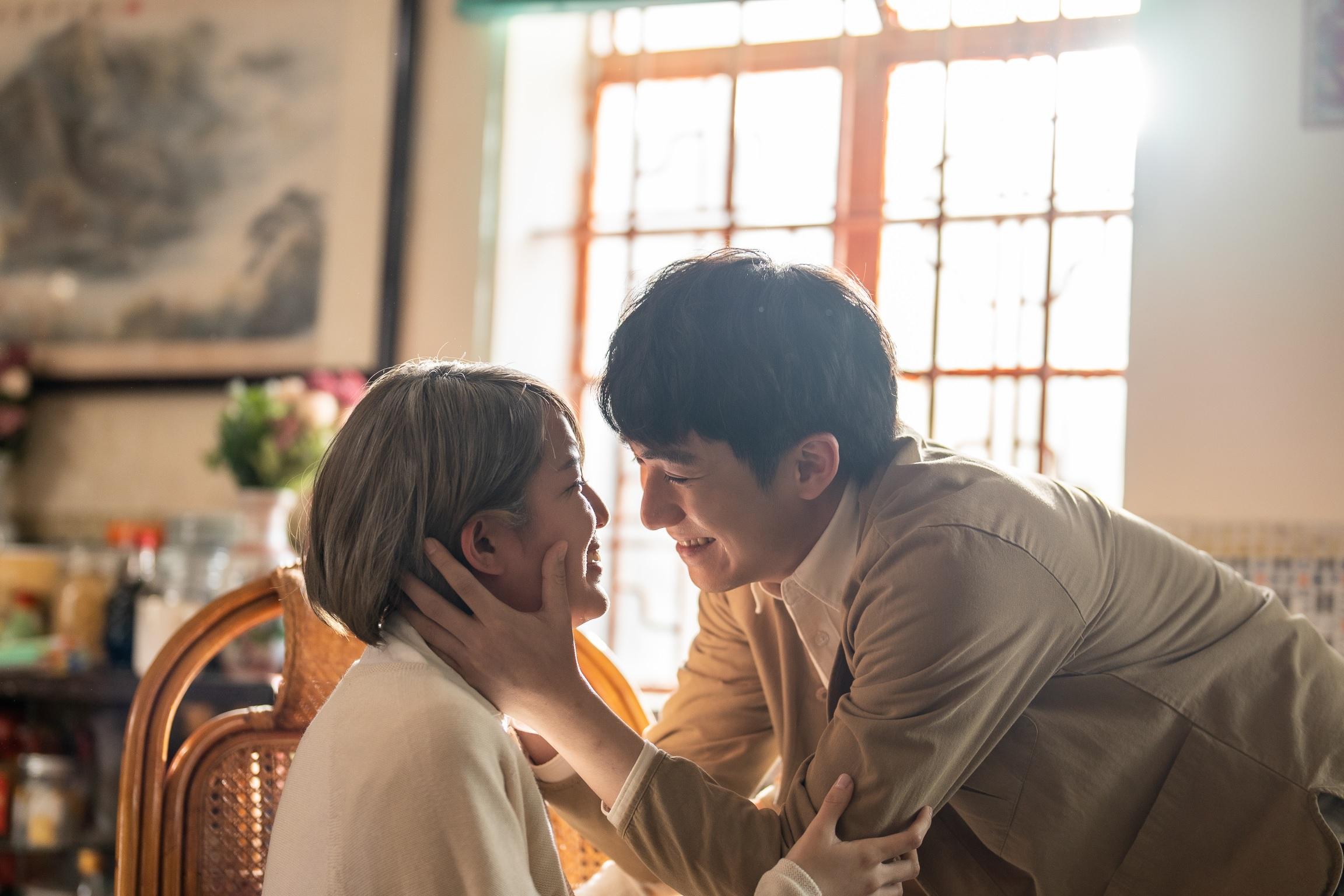 吳肇軒與蘇皓兒在劇集《Food Buddies》有感辋線。劇照)