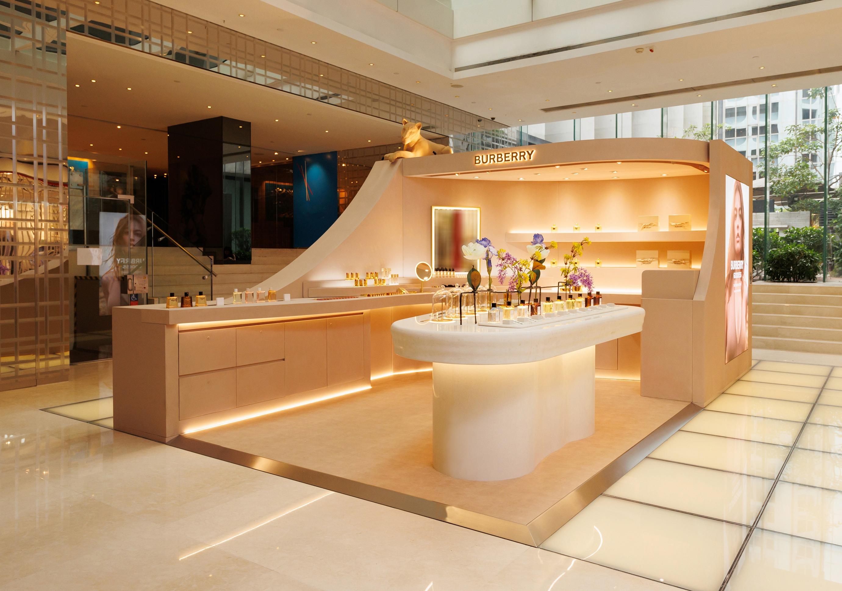 Burberry Beauty限定店登陸尖沙咀 體驗最新女神香水/自製擴香手繩/美妝服務
