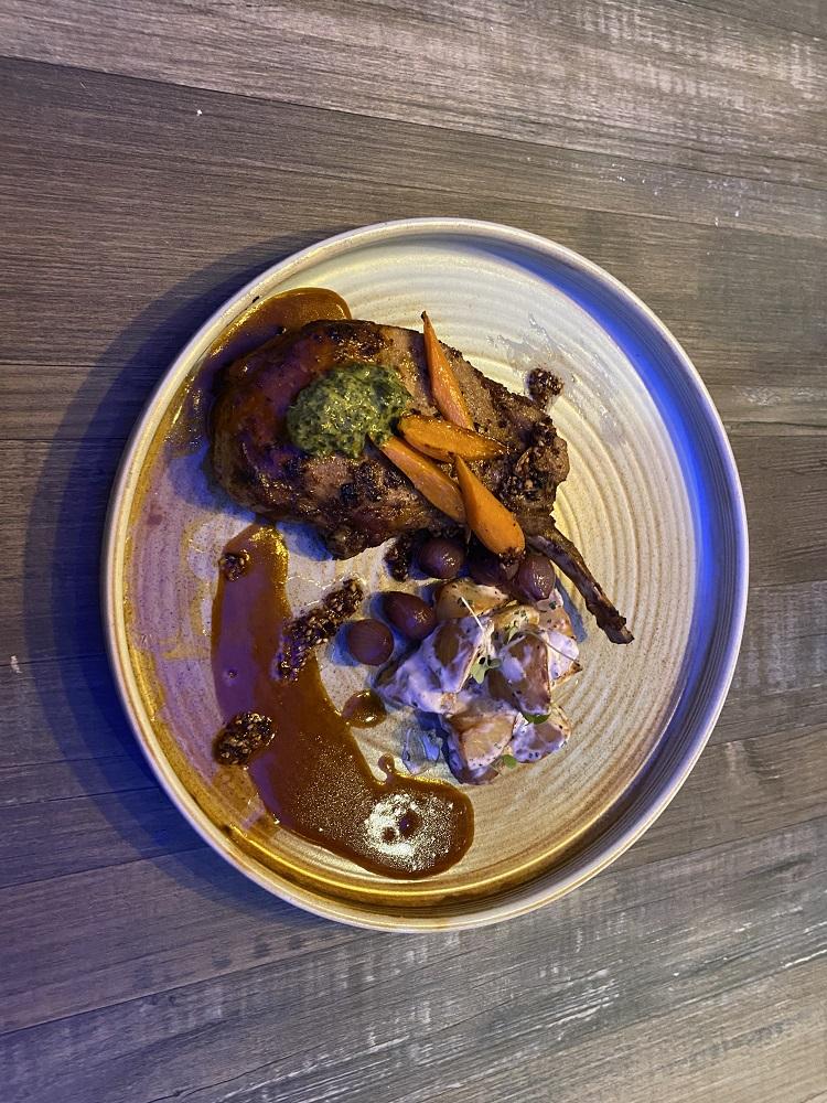 在這個鬼魅的節日季節,Smokehouse Bar & Grill為你準備了一系列令人毛骨悚然的美食饗宴。