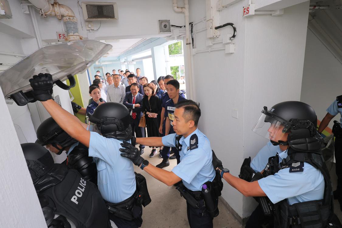 監警會到訪衝鋒隊 王沛詩:與市民難免有衝突會公平處理投訴